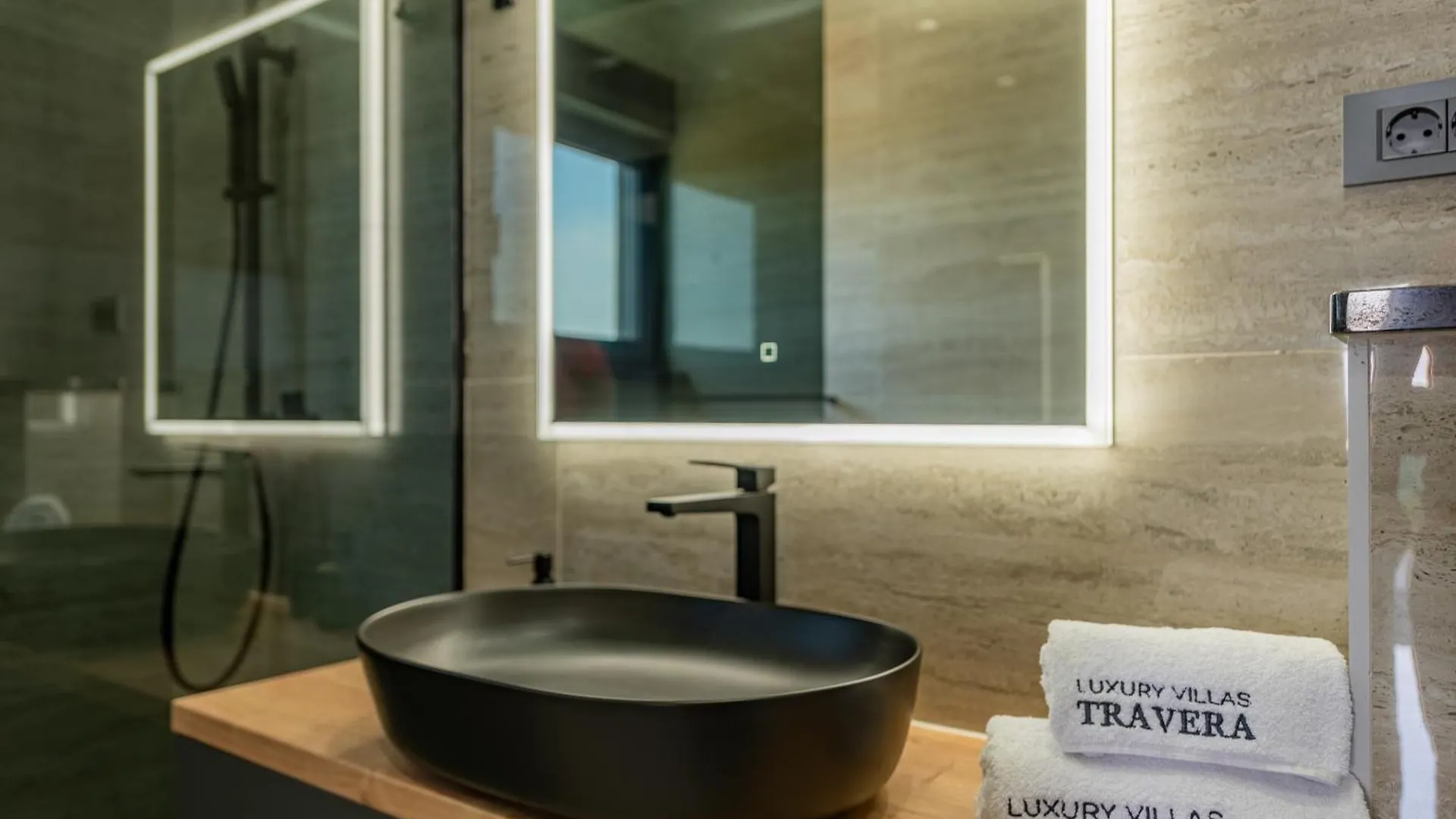 Seaside Luxury Villa With A Swimming Pool Privlaka, Zadar - 23518 Privlaka