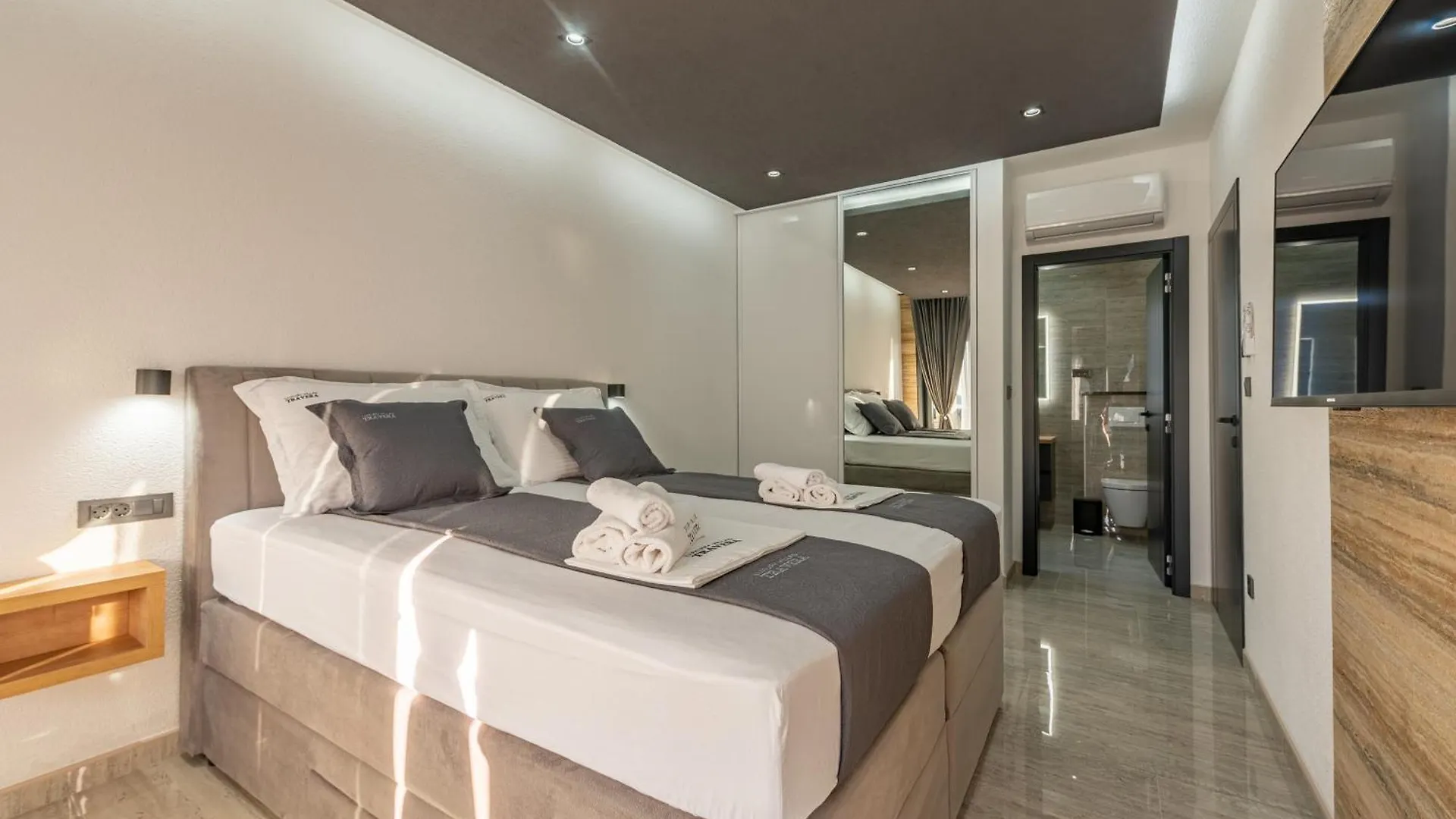 Seaside Luxury Villa With A Swimming Pool Privlaka, Zadar - 23518 Privlaka  Croatia