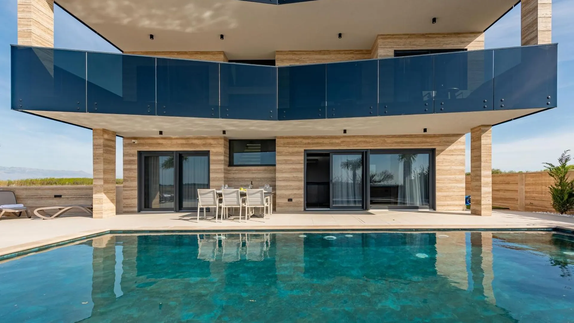 Seaside Luxury Villa With A Swimming Pool Privlaka, Zadar - 23518 Privlaka